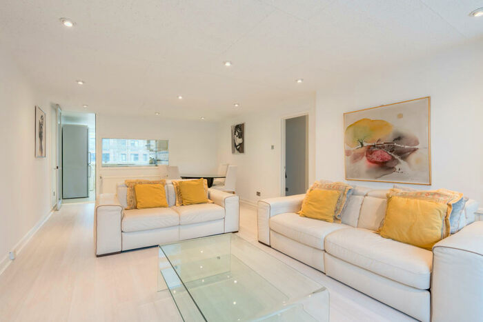 3 Bedroom Flat To Rent In Darwin Court, Gloucester Avenue, Primrose Hill, NW1