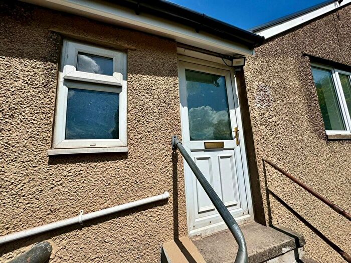 1 Bedroom Flat To Rent In Blackwood Road, Pontllanfraith, NP12