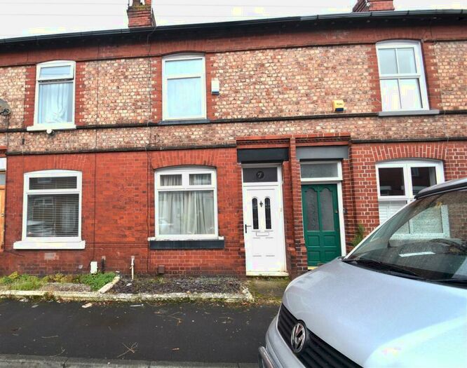 2 Bedroom House To Rent In Eaton Road, Sale, M33