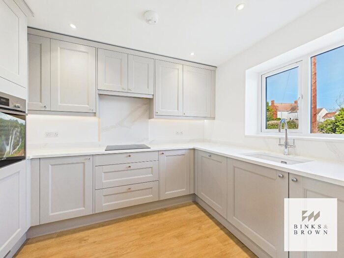 2 Bedroom Semi-Detached House For Sale In Rookery Hill, Corringham, Essex, SS17