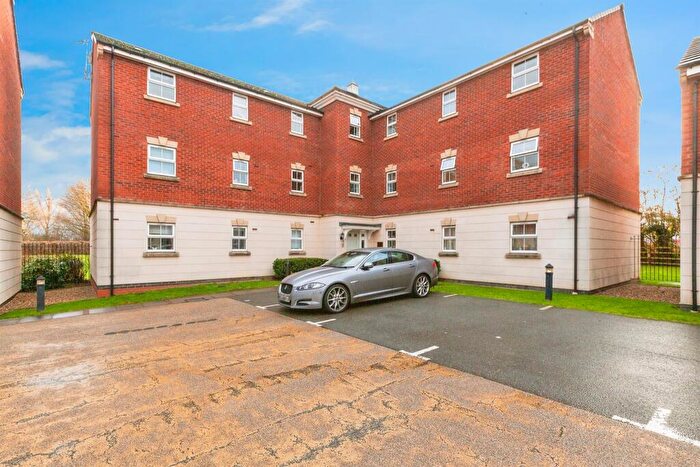 2 Bedroom Apartment For Sale In Loughland Close, Blaby, Leicester, LE8
