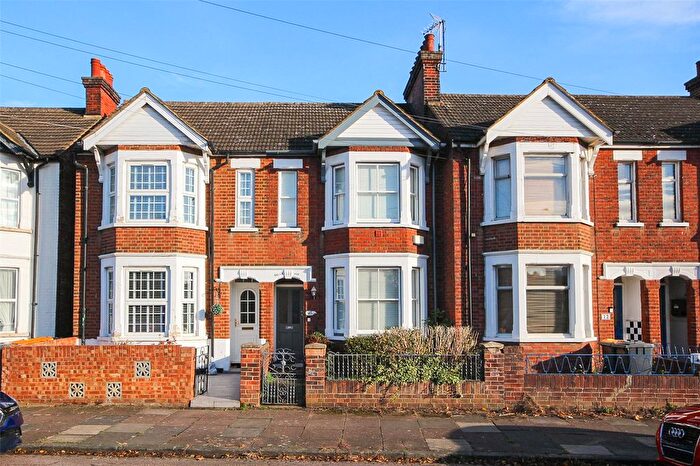 3 Bedroom Terraced House For Sale In Hardwick Road, Bedford, Bedfordshire, MK42