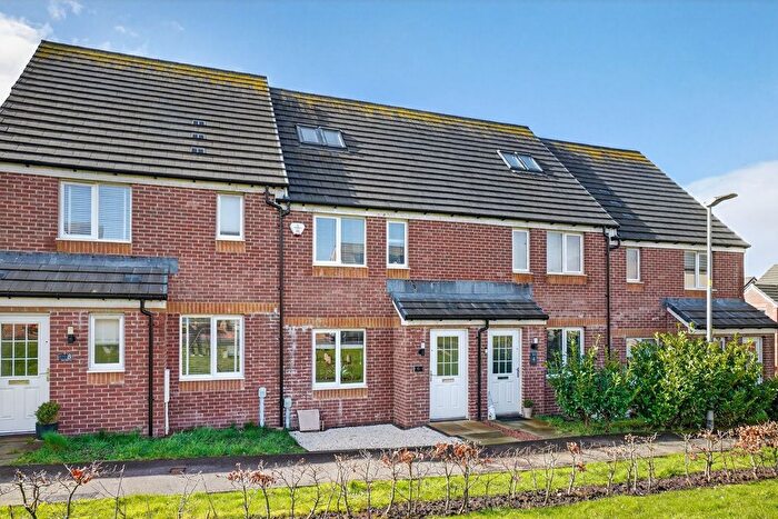 3 Bedroom Town House For Sale In Reilly Gardens, Saltcoats, KA21