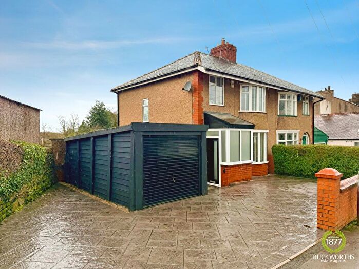 3 Bedroom Semi-Detached House For Sale In Harwood Road, Rishton, BB1