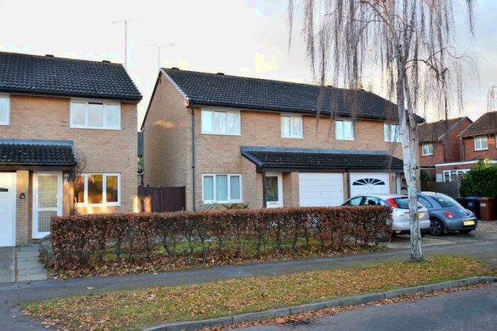 3 Bedroom Semi-Detached House To Rent In Forresters Drive, Welwyn Garden City, AL7
