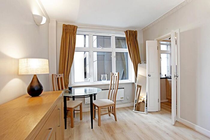 Studio To Rent In Cliffords Inn, Fetter Lane, London, EC4A