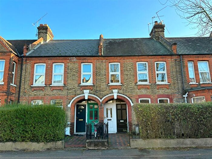 2 Bedroom Flat To Rent In Carr Road, Walthamstow, London, E17