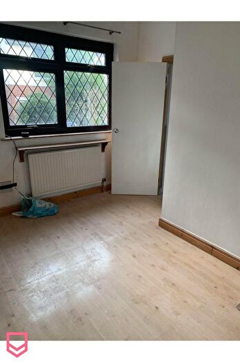 1 Bedroom Flat To Rent In Wellmead Close, Manchester, Greater Manchester, M8