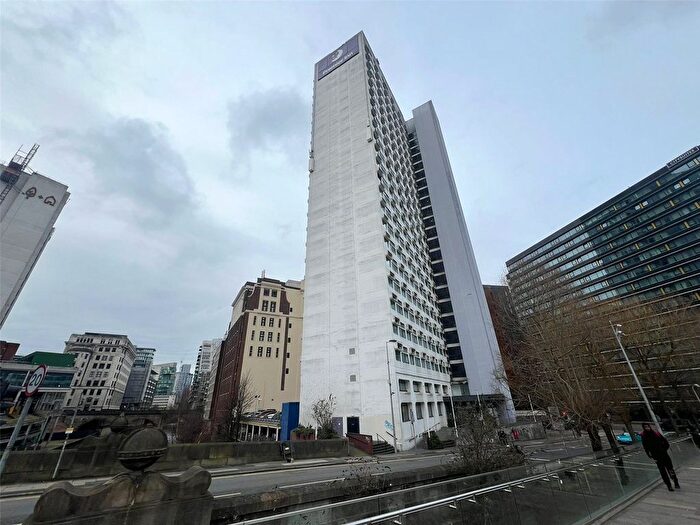 1 Bedroom Flat For Sale In Victoria Bridge Street, Salford, Greater Manchester, M3