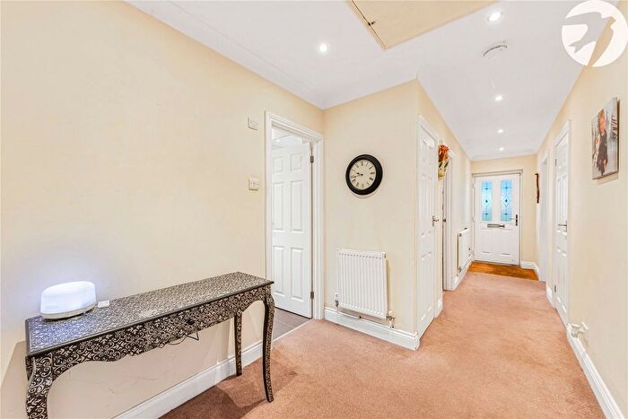 3 Bedroom Bungalow For Sale In The Laurels, Longfield, Kent, DA3
