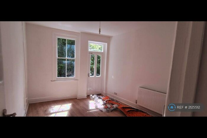 6 Bedroom Terraced House To Rent In Northwold Road, London, N16