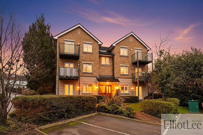 2 Bedroom Flat For Sale In Fentiman Way, Harrow, HA2