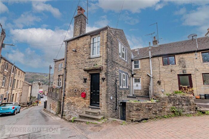 2 Bedroom Property For Sale In Upperthong Lane, Holmfirth, West Yorkshire, HD9