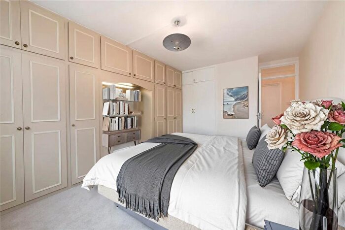 2 Bedroom Flat To Rent In Eton Avenue, Belsize Park, NW3