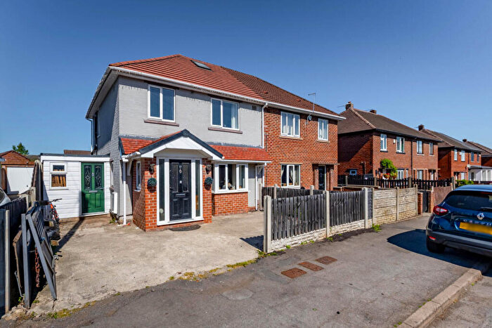 7 Bedroom Semi-Detached House For Sale In Darley Avenue, Barnsley, S71