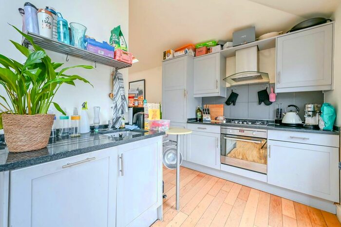 2 Bedroom Flat To Rent In Carminia Road, Heaver Estate, London, SW17