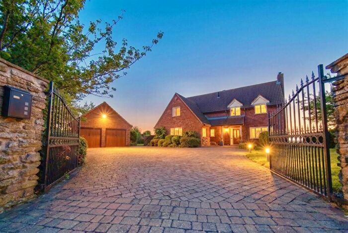 5 Bedroom Detached House For Sale In Side Street, Allington, Grantham, NG32