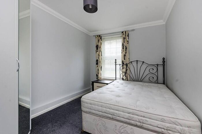 1 Bedroom Flat To Rent In George Row, Shad Thames, London, SE16