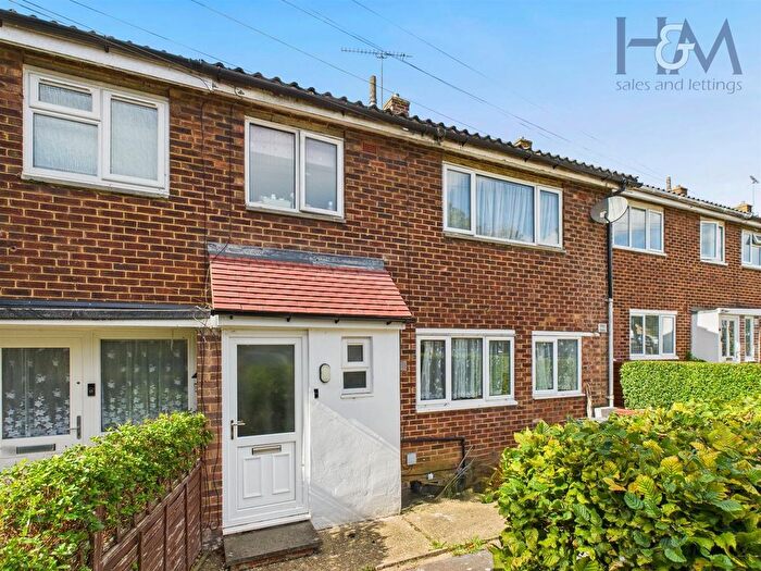 3 Bedroom Terraced House For Sale In Abbots Grove, Stevenage, SG1