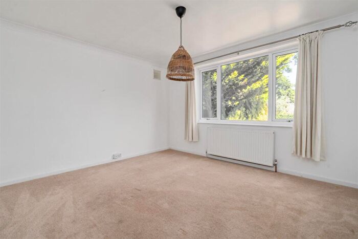 4 Bedroom Detached Bungalow For Sale In Stratford Road, Hockley Heath, Solihull, B94
