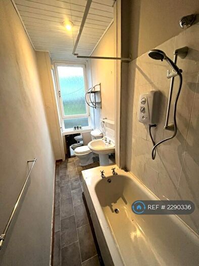 1 Bedroom Flat To Rent In Tollcross Road, Glasgow, G32