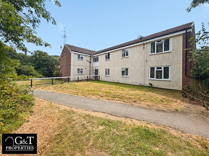 2 Bedroom Flat For Sale In Carlton Avenue, Stourbridge, DY9