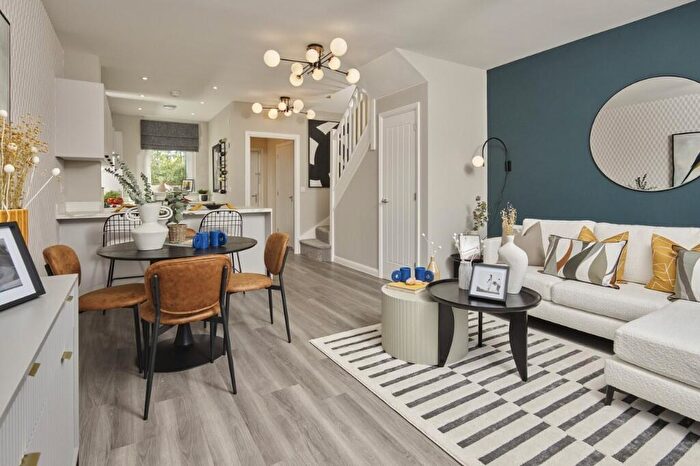 3 Bedroom Terraced House For Sale In Du Maurier Lane, Tattenhoe Park, Milton Keynes, Buckinghamshire, MK4