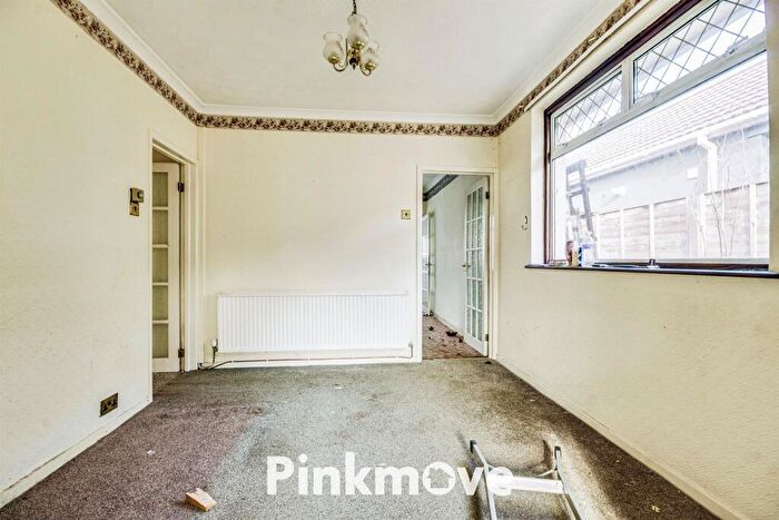 2 Bedroom Detached Bungalow For Sale In Liswerry Road, Newport, NP19