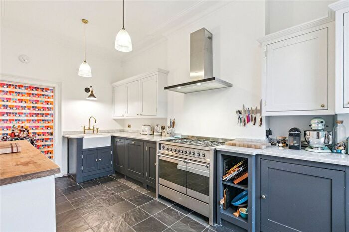 2 Bedroom Flat For Sale In Clapham Common North Side, London, SW4