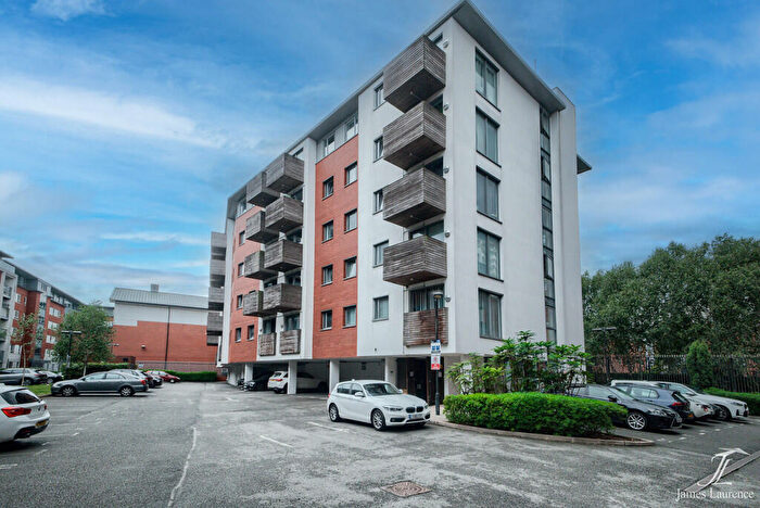 1 Bedroom Apartment For Sale In Skyline Apartments, Granville Street, Birmingham City Centre, B1