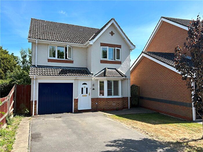 4 Bedroom Detached House To Rent In Hedgerow Close, Rownhams, Southampton, Hampshire, SO16