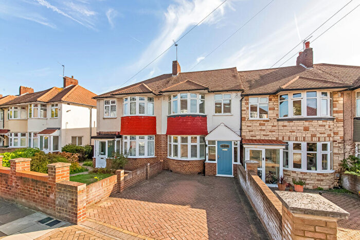 3 Bedroom Terraced House For Sale In Burford Road, Catford, London, SE6