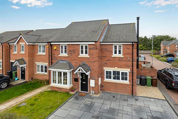 4 Bedroom Detached House To Rent In Maggie Barker Avenue, Crossgates, Leeds, LS15
