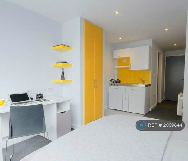 Studio To Rent In Luton, Luton, LU1