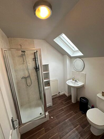 4 Bedroom Town House To Rent In Cinnamon Close, Northenden, M22