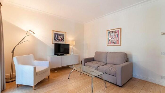 3 Bedroom Apartment To Rent In Abercorn Place, St John's Wood, London, NW8