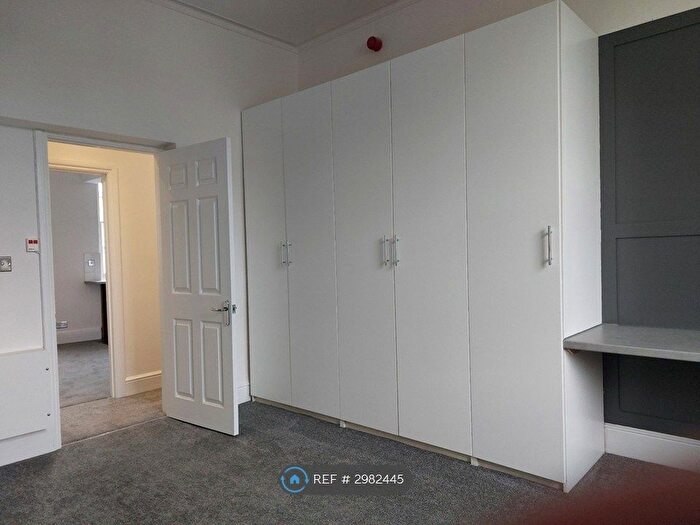 1 Bedroom Flat To Rent In Buckingham Place, Clifton, Bristol, BS8