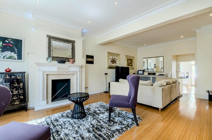 4 Bedroom End Of Terrace House To Rent In Lysia Street, London, SW6