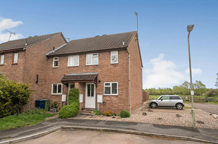 2 Bedroom End Of Terrace House For Sale In Coventry Close, Tewkesbury, Gloucestershire, GL20