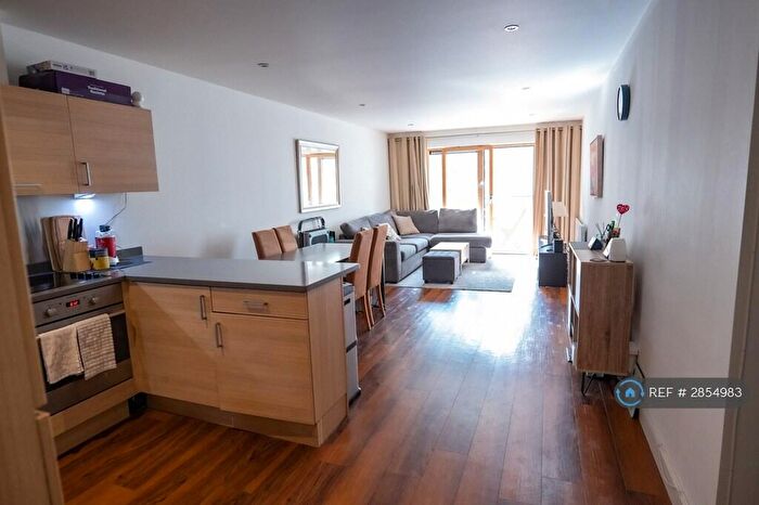 2 Bedroom Flat To Rent In Pinnacle House, London, NW9