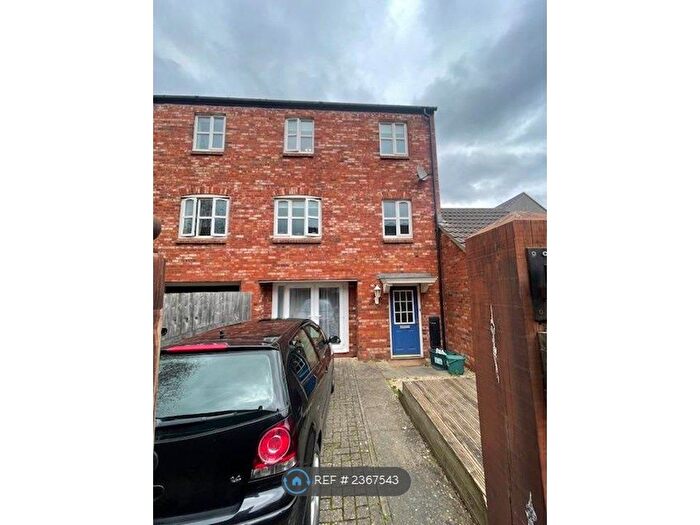 5 Bedroom Semi-Detached House To Rent In Star Avenue, Stoke Gifford, Bristol, BS34