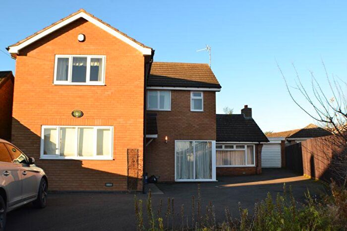 5 Bedroom Detached House To Rent In Briar Close, Hinckley, LE10