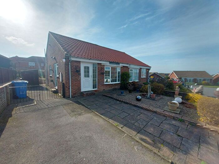 2 Bedroom Semi Detached Bungalow To Rent In Bracken Close, Whitby, YO22