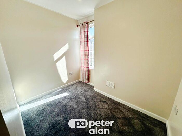 4 Bedroom House To Rent In Herne Street, Neath, SA11