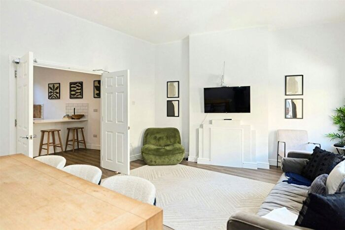 5 Bedroom Terraced House To Rent In North End Road, London, W14