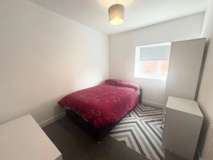 1 Bedroom Apartment To Rent In Halliwell Road, BL1