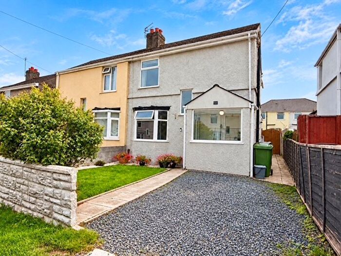 3 Bedroom Semi-Detached House For Sale In Queens Road, Higher St. Budeaux, Plymouth, PL5