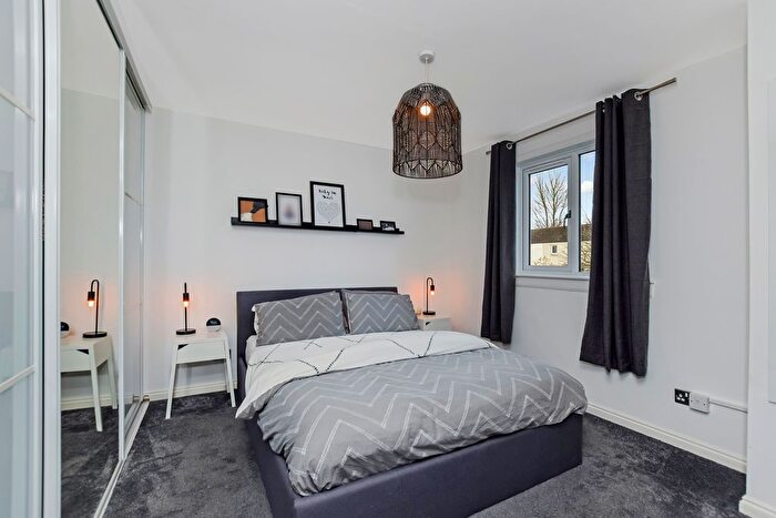 3 Bedroom End Of Terrace House For Sale In Cluny Place, Glenrothes, KY7