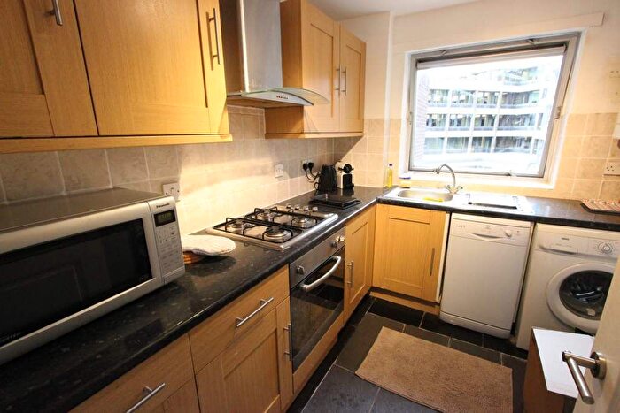 2 Bedroom Flat To Rent In Gresse Street, London, W1T