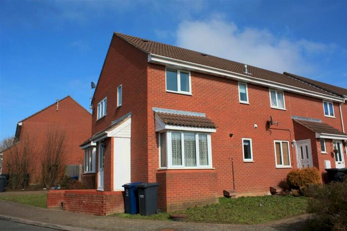 1 Bedroom Property To Rent In Tamar Close, St. Ives, Huntingdon, PE27